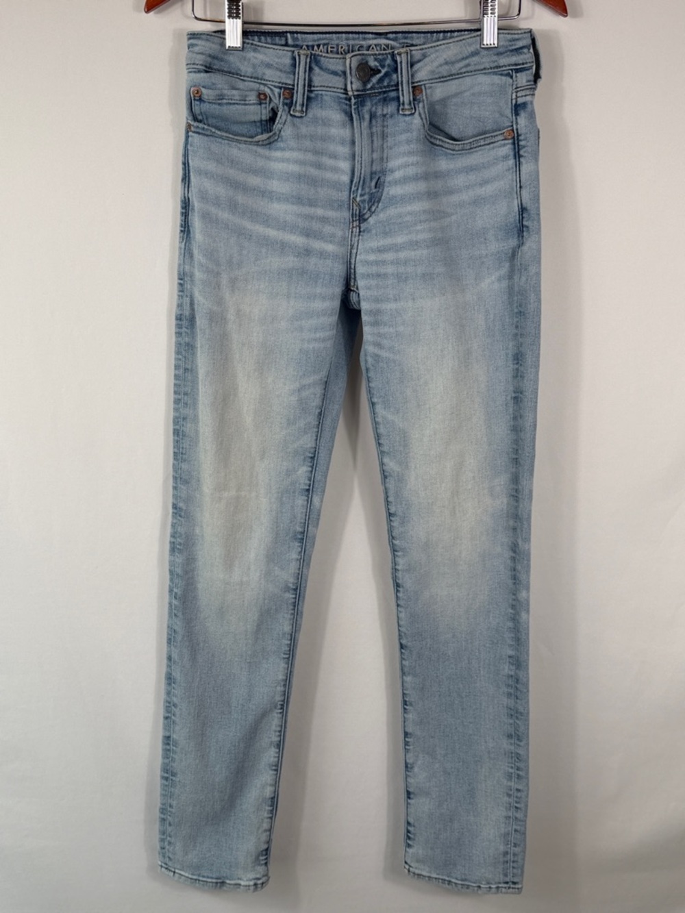American EagleLight Wash Slim Straight AirFlex+ Jeans. Mens size 29x34